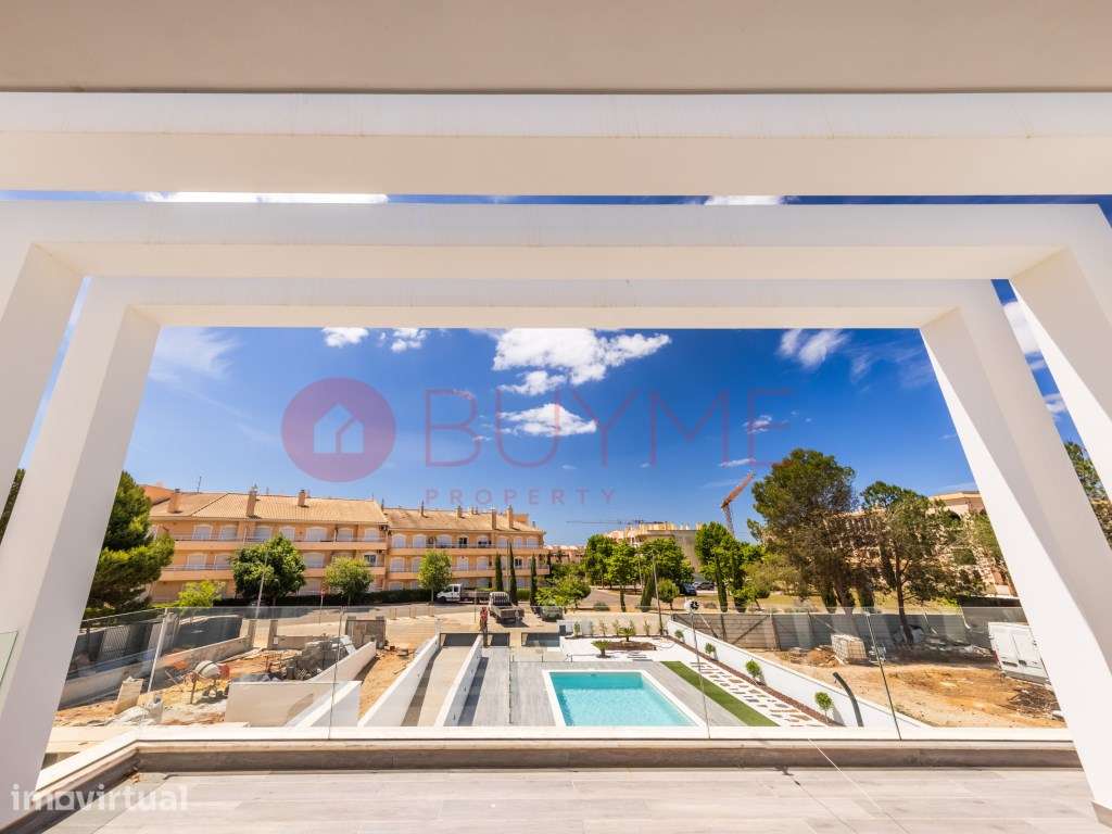 Moradia de Luxo Previlege V3+1 com Garagem perto da Praia - Vilamoura - Grande imagem: 3/52
