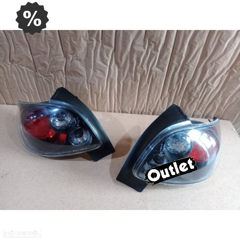 R145718C4 FAROLINS TRASEIROS PEUGEOT 206 98-09 VERMELHO PRETO - 5