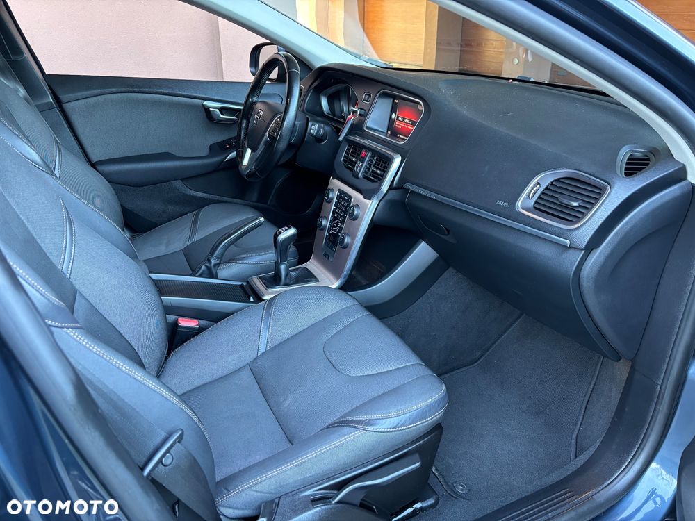 Volvo V40 Cross Country D3 Drive-E Summum - 28