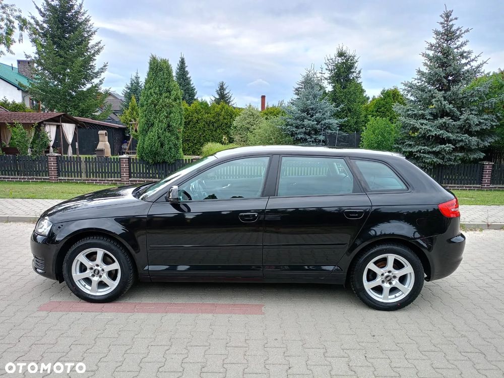 Audi A3 Sportback - 4