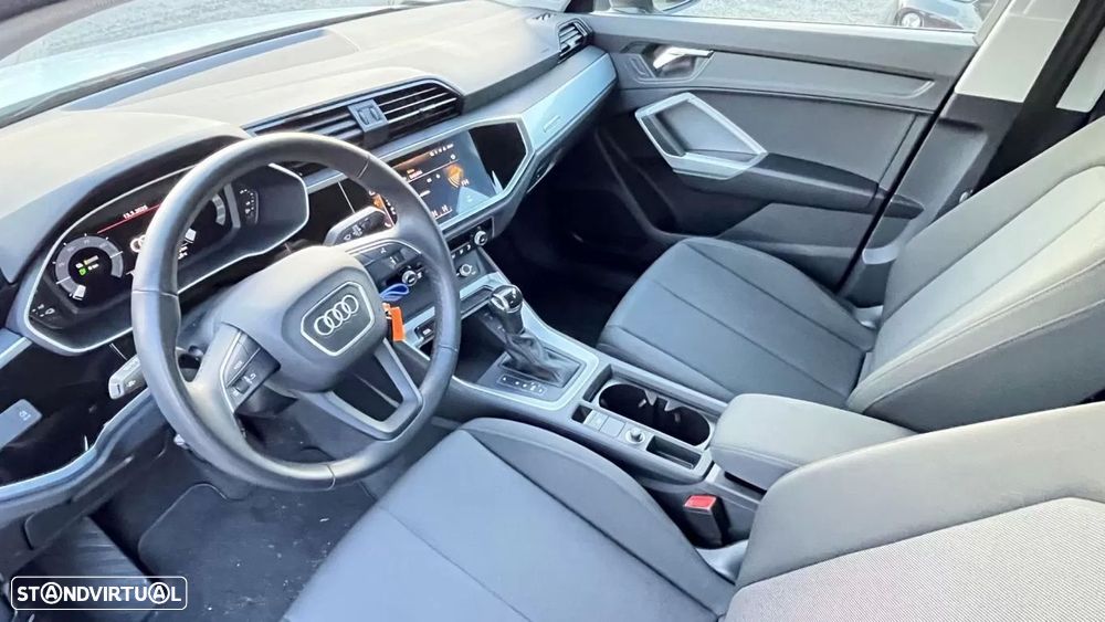 Audi Q3 45 TFSIe S tronic - 3