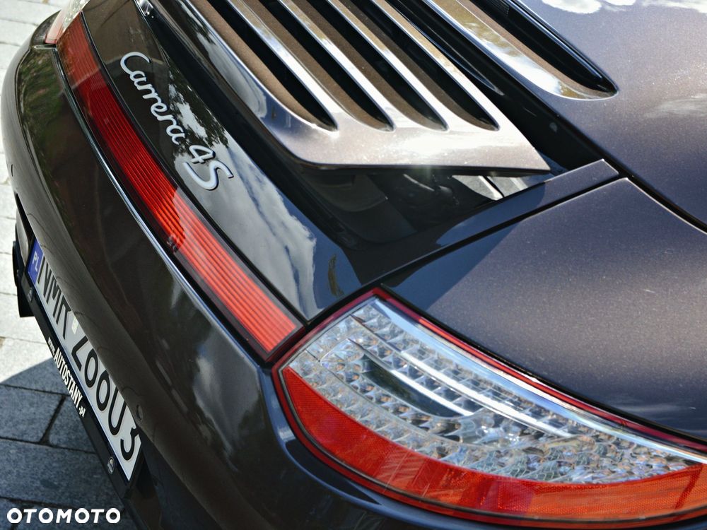 Porsche 911 Carrera 4S PDK - 12