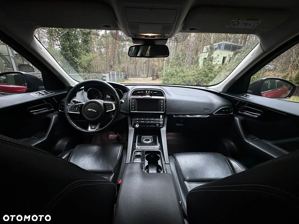 Jaguar F-Pace 3.0 TDV6 AWD R-Sport - 5