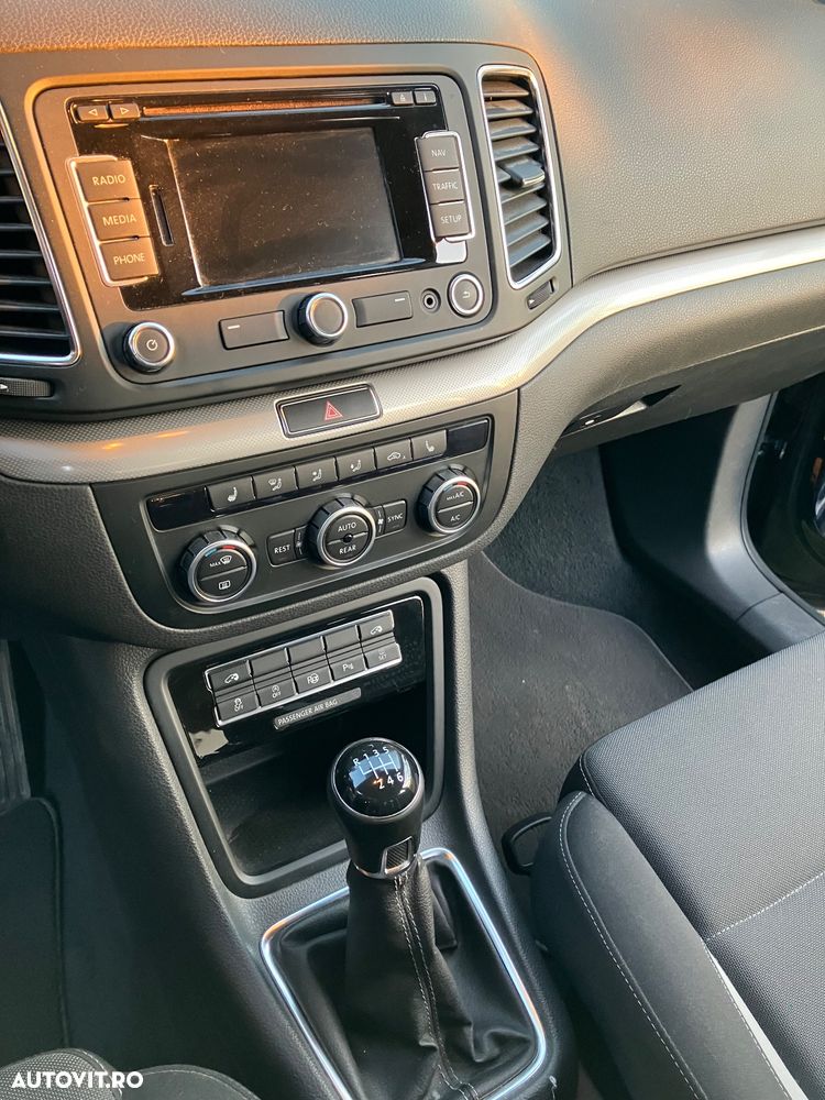 Volkswagen Sharan 2.0 TDI BlueMotion Technology Life - 8