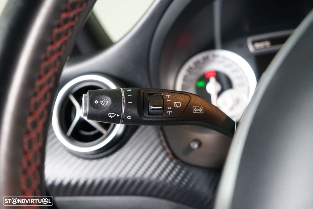 Mercedes-Benz A 180 d AMG Line - 21