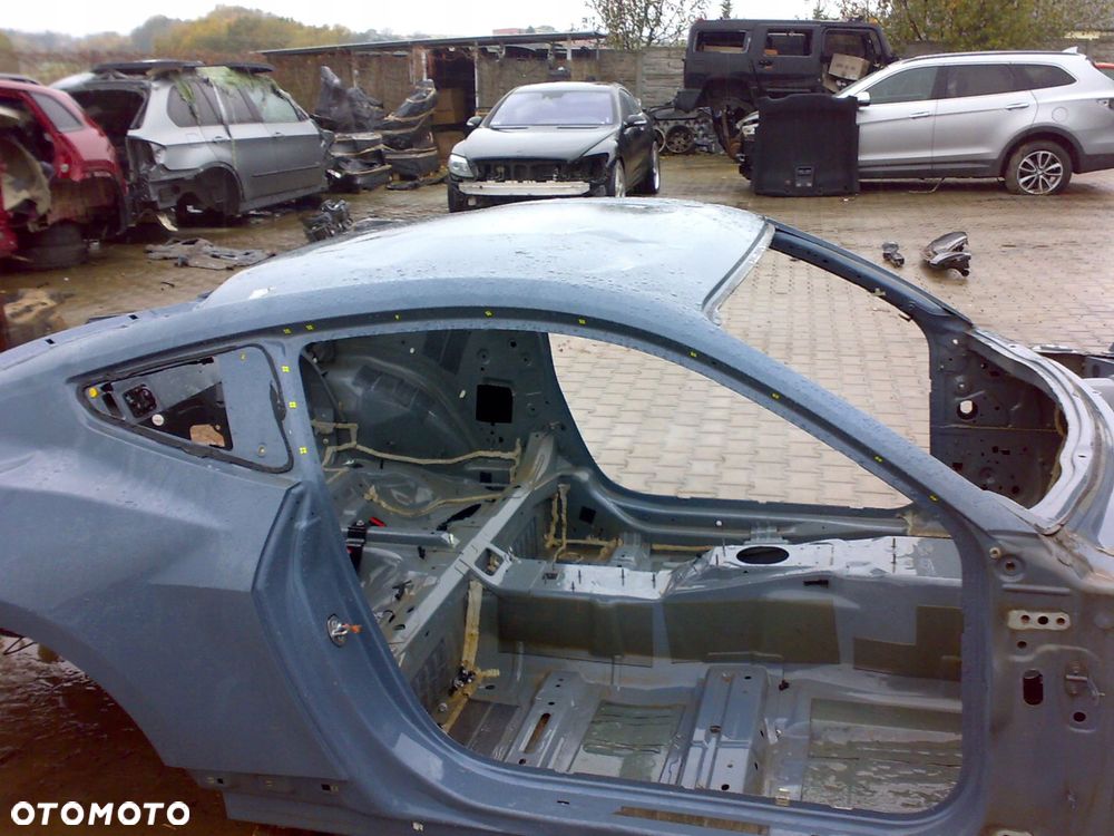 ford mustang vii mk7 s650 2024 - dach słupek dachowy bok prawy lewy - 2