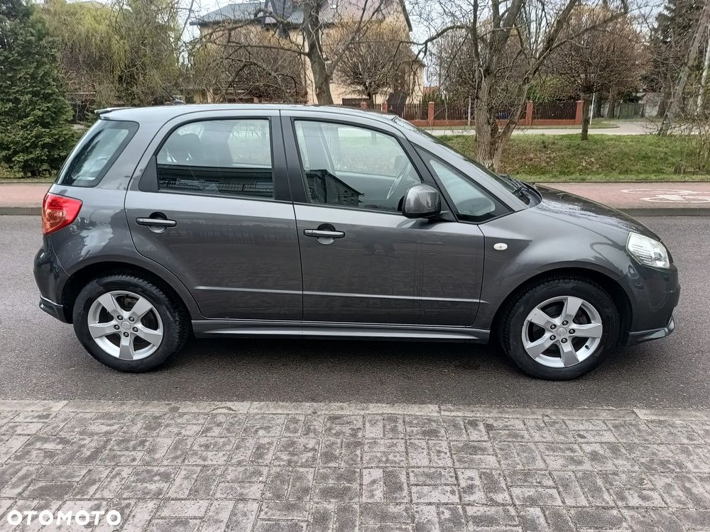 Suzuki SX4 - 9