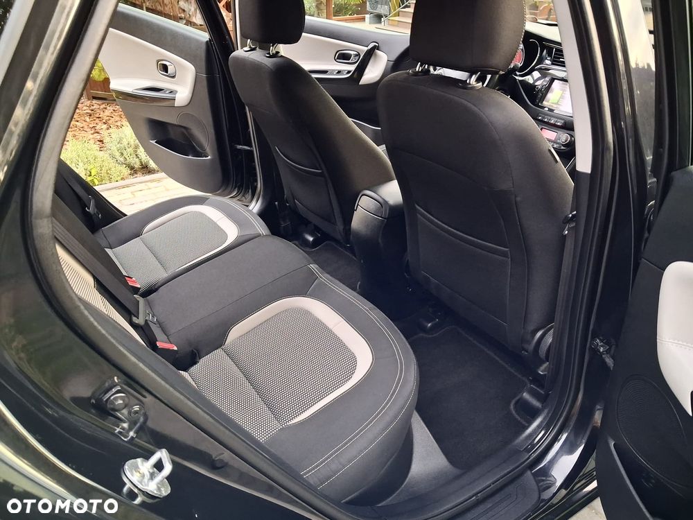 Kia Ceed 1.6 CRDi L Business Line - 28