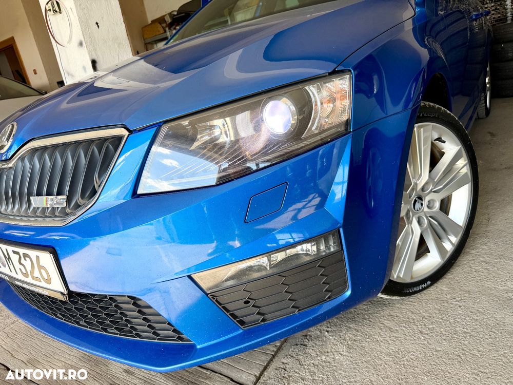 Skoda Octavia 2.0 TDI DSG RS - 18