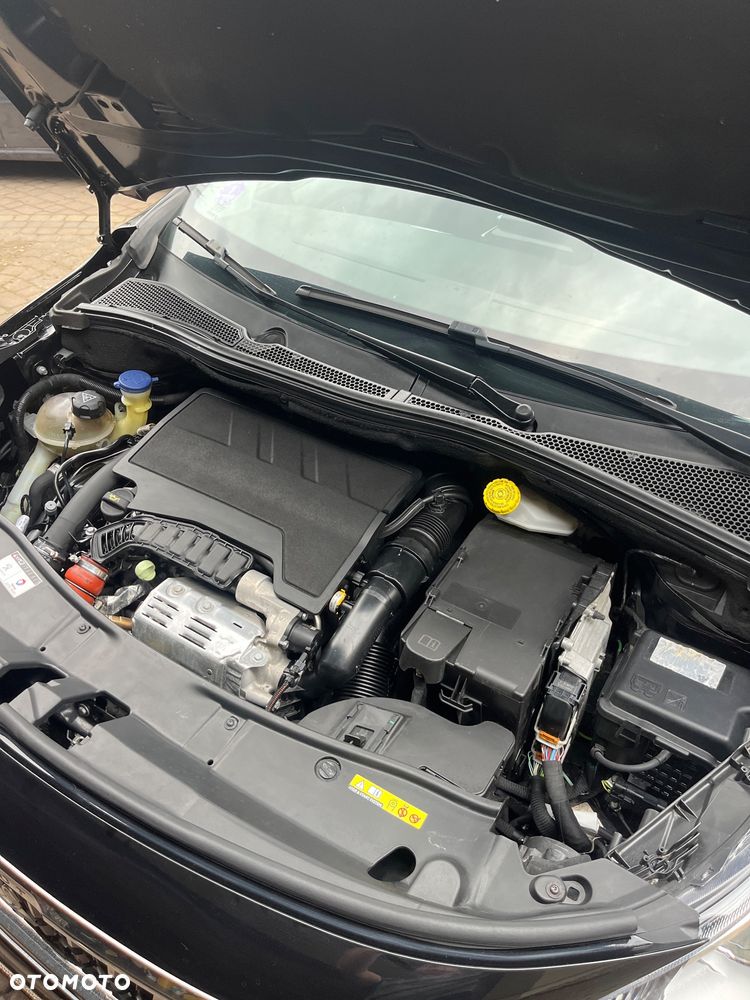 Peugeot 2008 PureTech 110 GPF Stop&Start EAT6 Style - 23