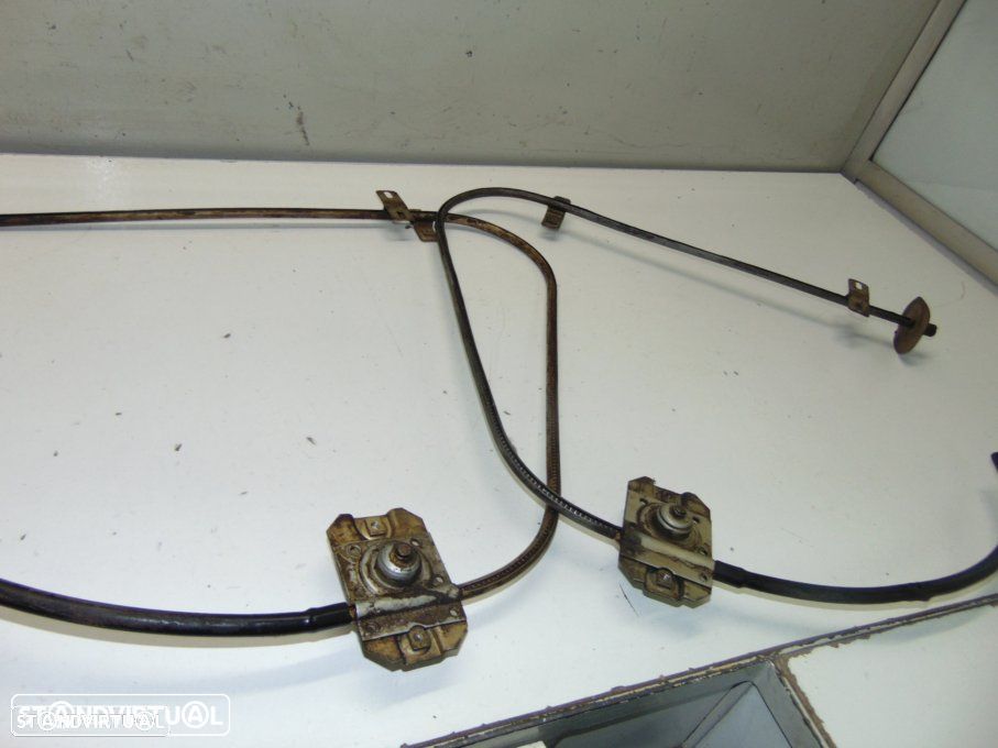 Ford Escort MK I de 4 PTs - elevadores da frente - 3