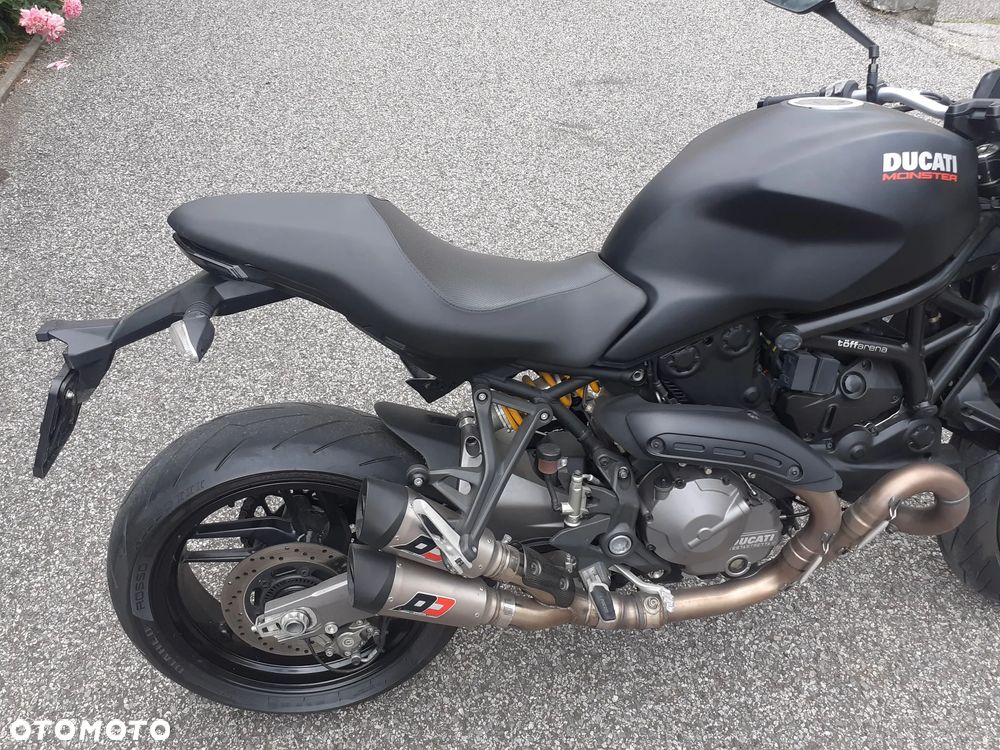 Ducati Monster - 23
