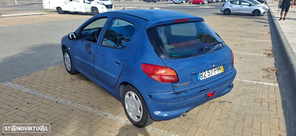 Peugeot 206 1.1 XR Présence - 3