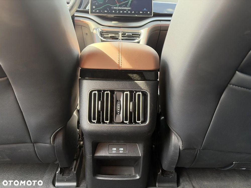 BYD Seal U - 12