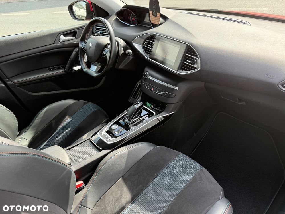 Peugeot 308 PureTech 130 GPF EAT8 Stop & Start Allure Pack - 7