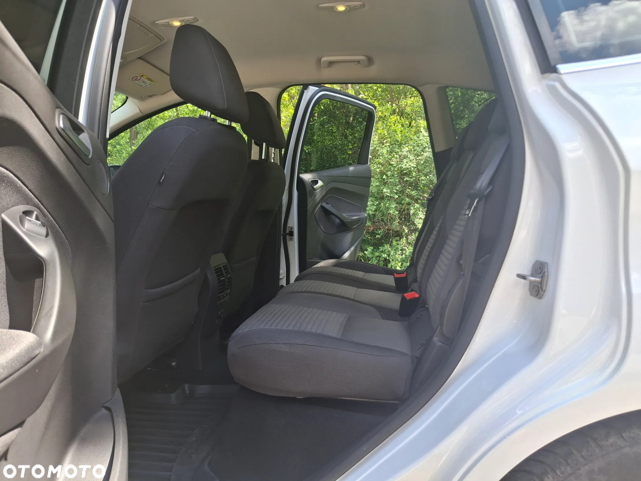 Ford C-MAX 2.0 TDCi Start-Stop-System Titanium - 12