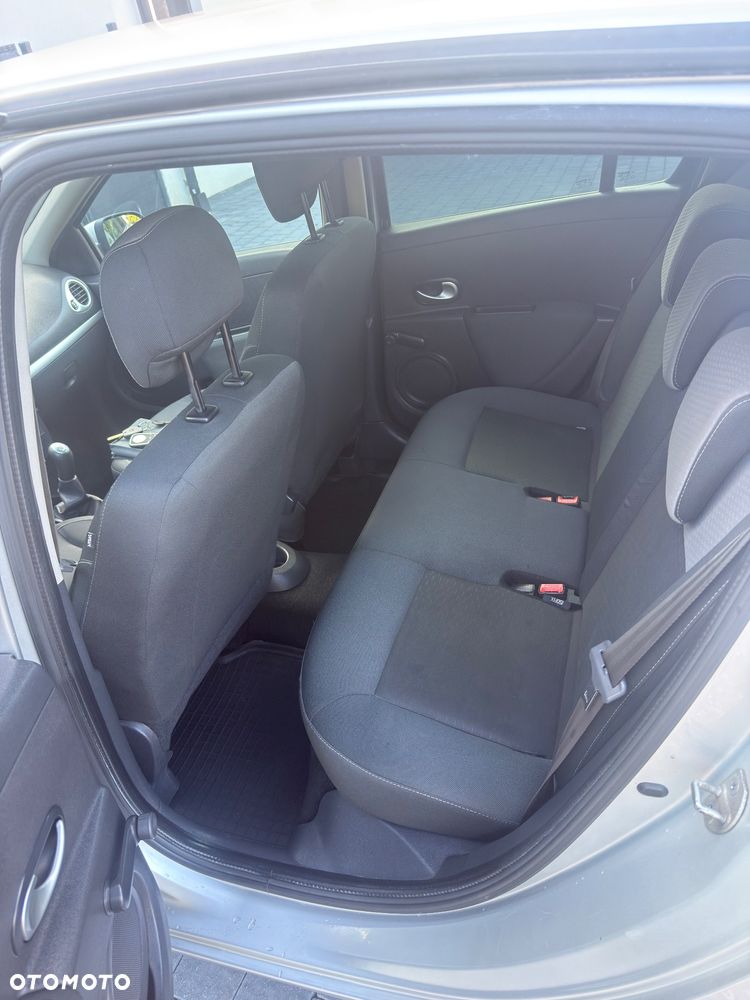Renault Clio 1.2 16V Tech Run Euro5 - 15