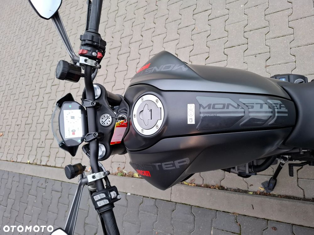 Ducati Monster - 15