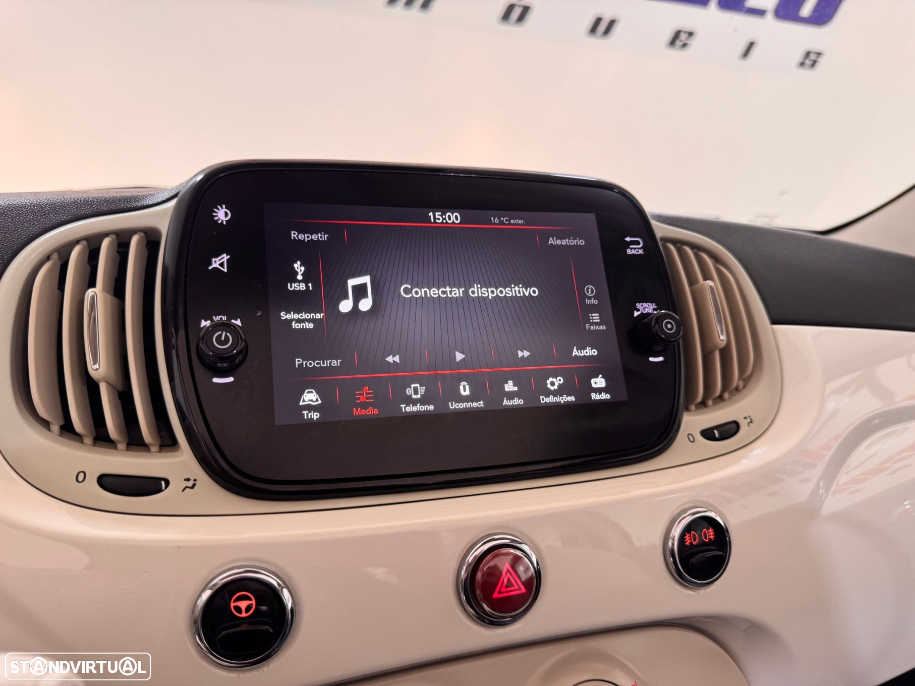 Fiat 500C 1.0 Hybrid Lounge - 31