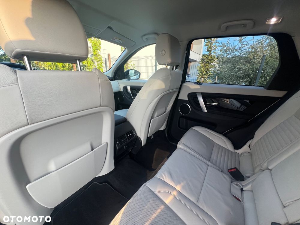 Land Rover Discovery Sport 2.0 P200 mHEV S - 10