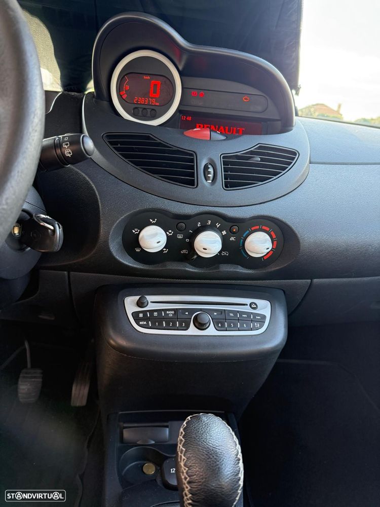 Renault Twingo dCi 75 Authentique - 8