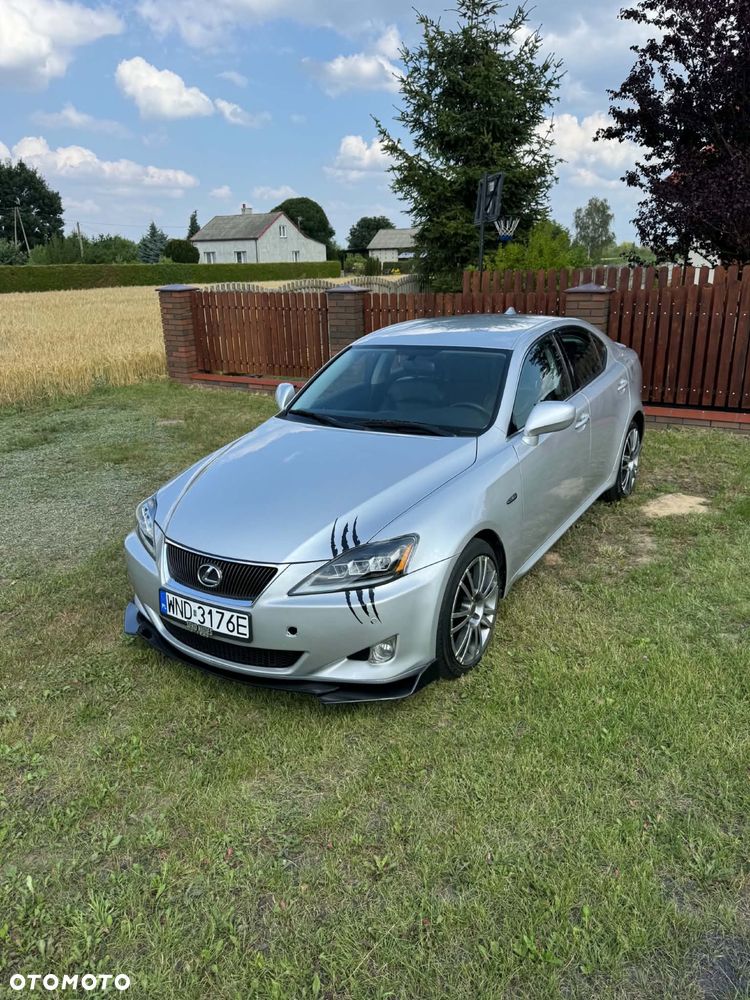 Lexus IS - 1