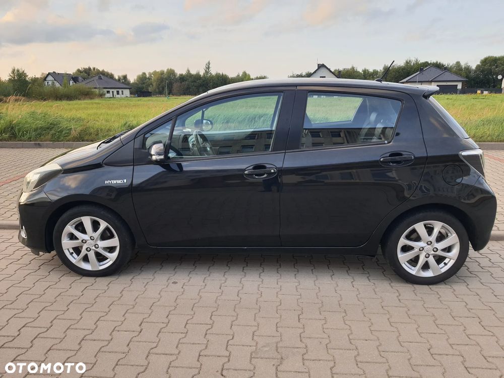 Toyota Yaris - 10
