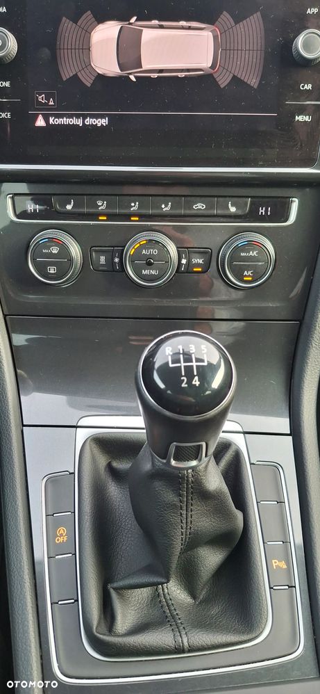 Volkswagen Golf 1.6 TDI BMT Highline - 25