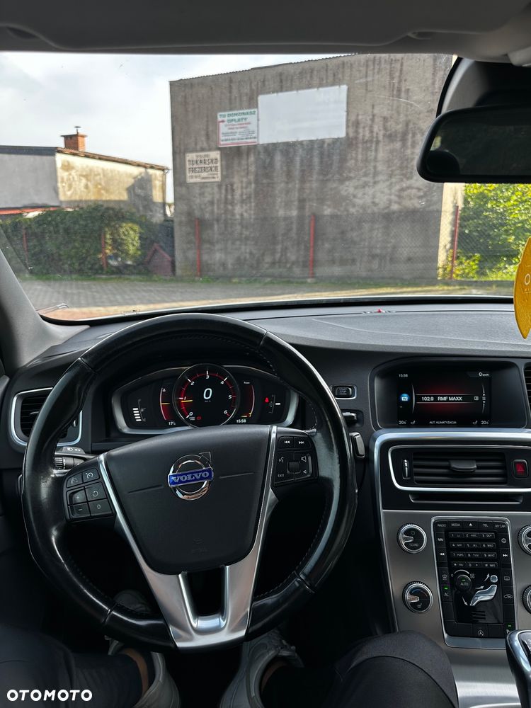Volvo S60 - 17