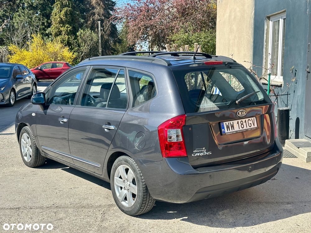 Kia Carens 2.0 CVVT Spirit - 4