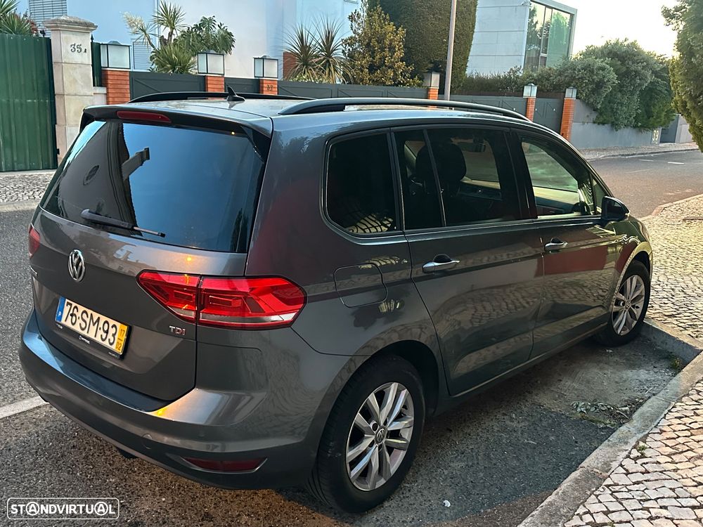 VW Touran 1.6 TDI Confortline - 21
