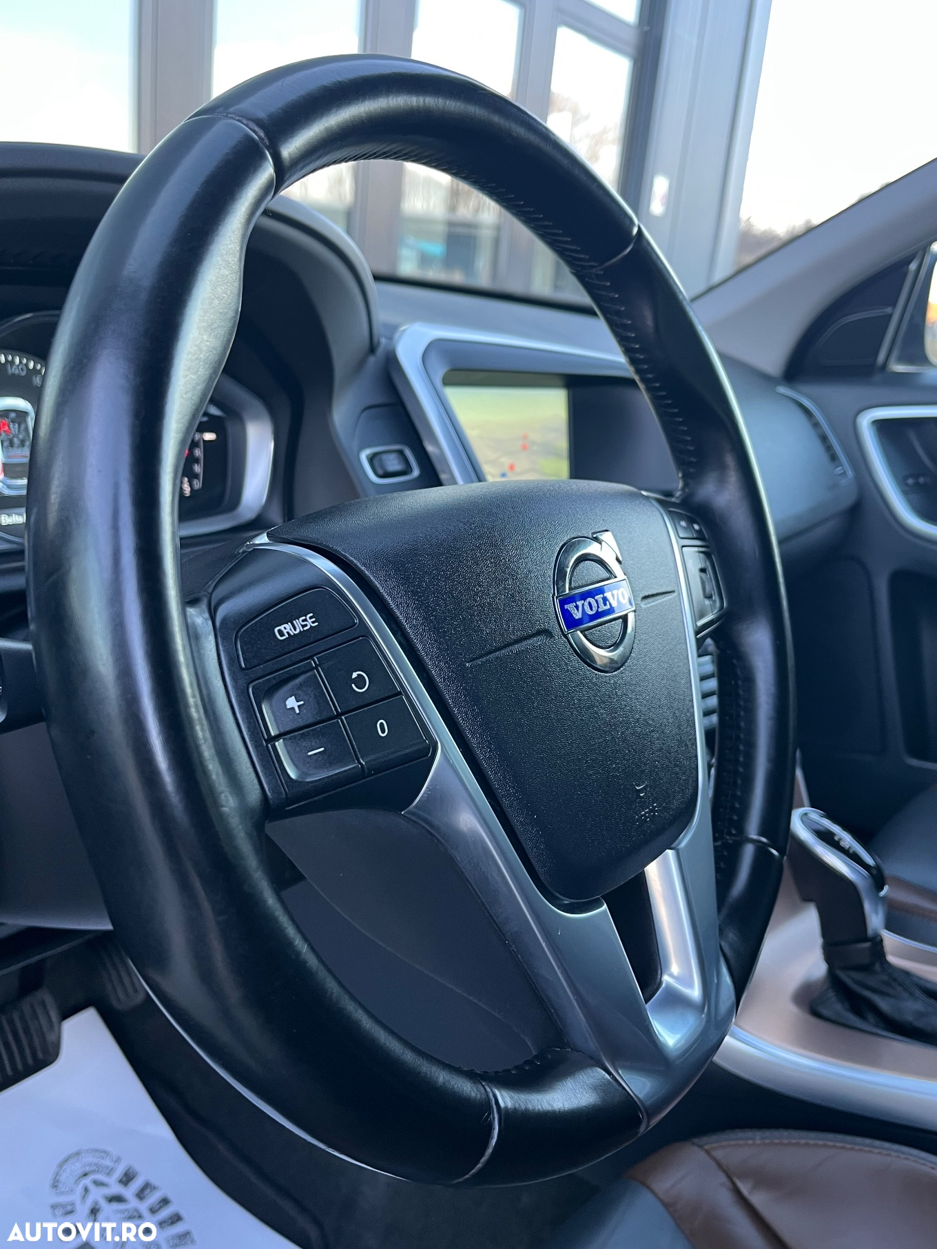 Volvo XC 60 D4 Geartronic Summum - 28