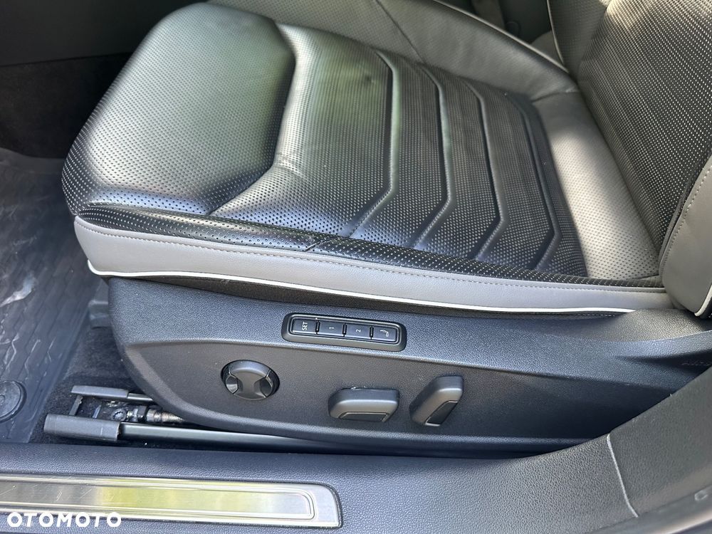 Volkswagen Arteon 2.0 TSI OPF 4Motion DSG R - 10