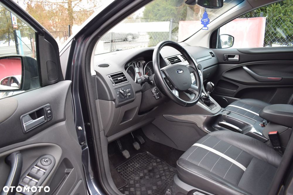 Ford Kuga 2.0 TDCi 4x4 Titanium - 8