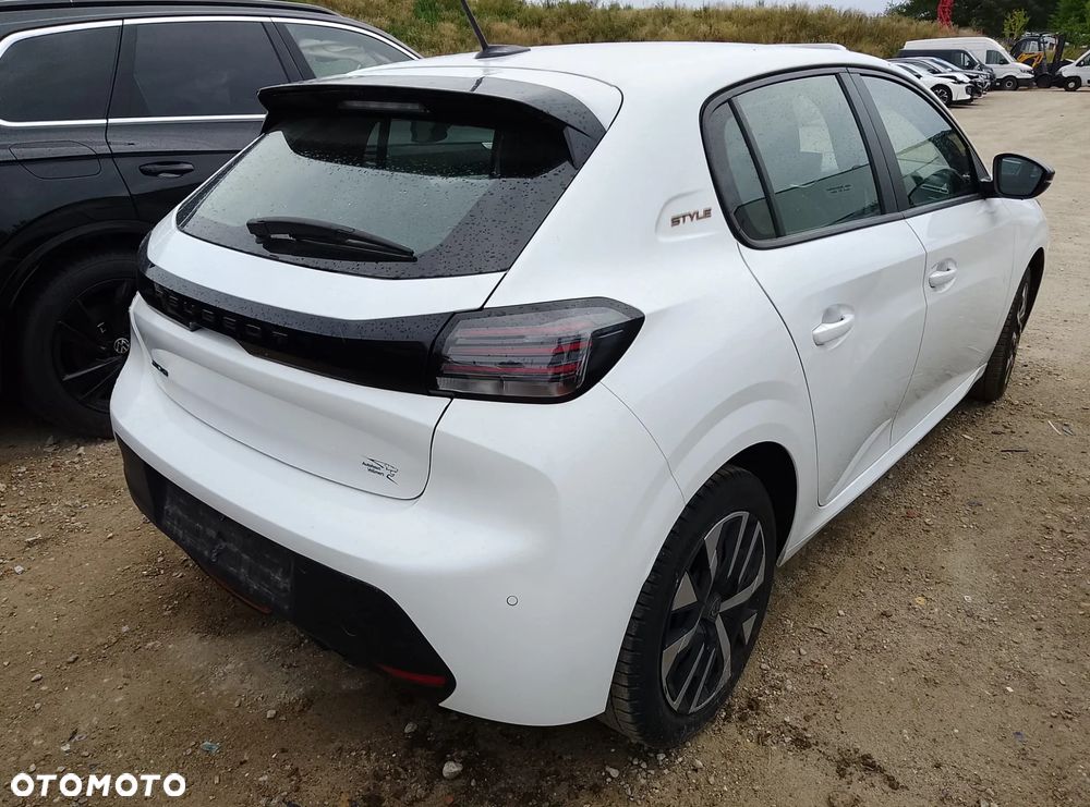 Peugeot 208 1.2 T Style S&S - 4