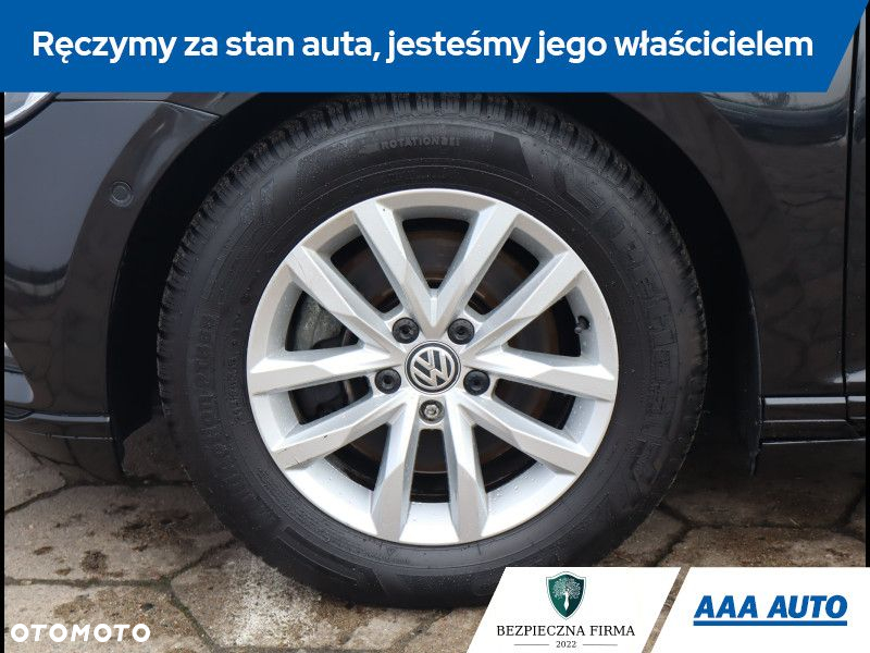 Volkswagen Passat - 16