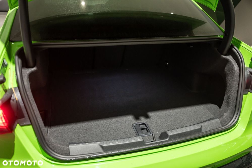 Audi RS3 Limousine - 7