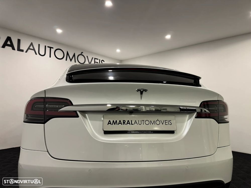 Tesla Model X 100 kWh Long Range AWD - 24