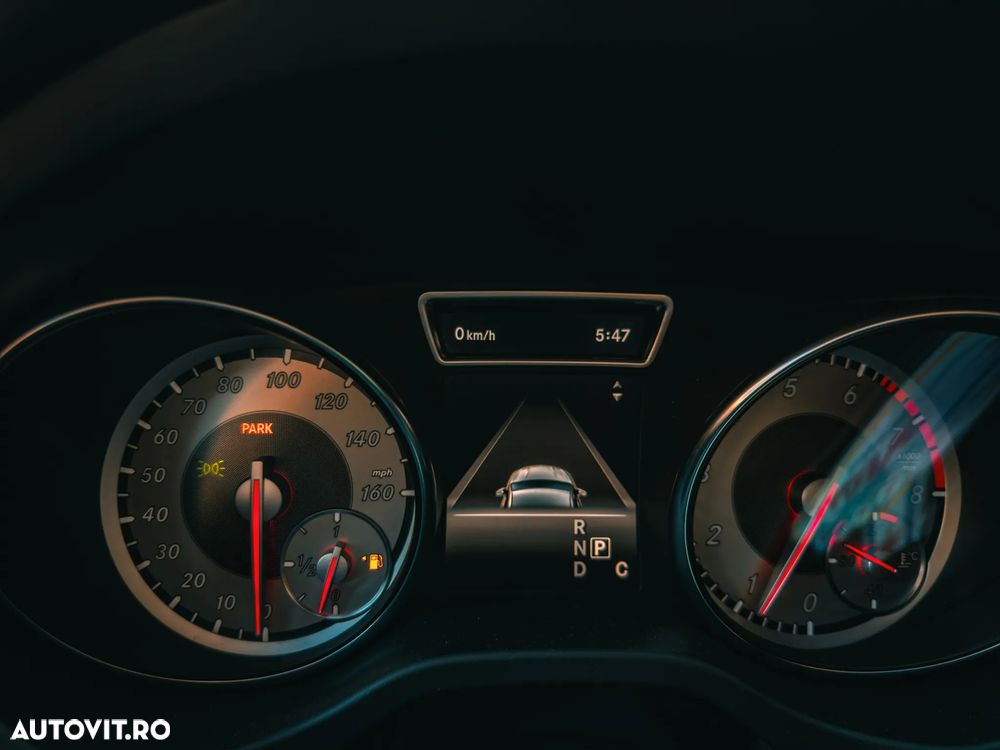 Mercedes-Benz CLA 250 - 16