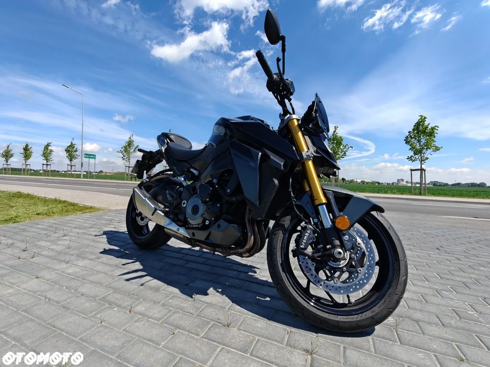 Suzuki GSX 1000 - 2
