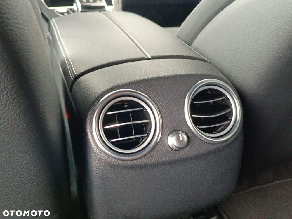 Mercedes-Benz GLC - 28