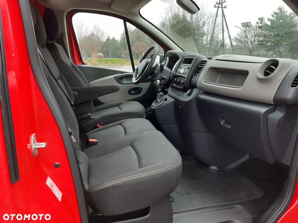 Renault TRAFIC - 11
