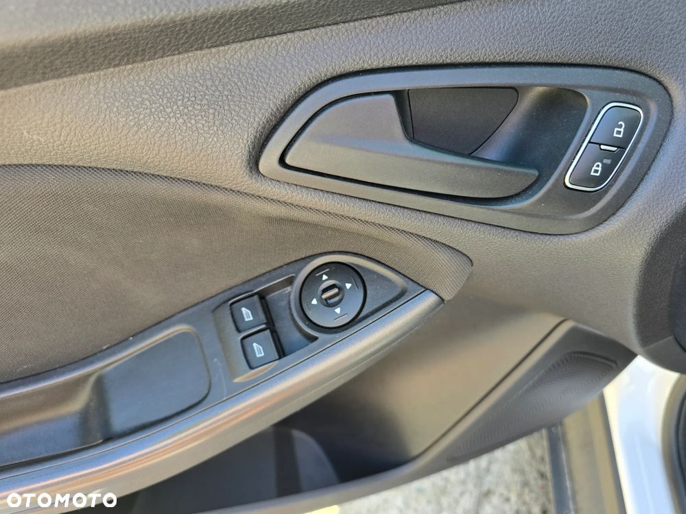 Ford Focus - 14