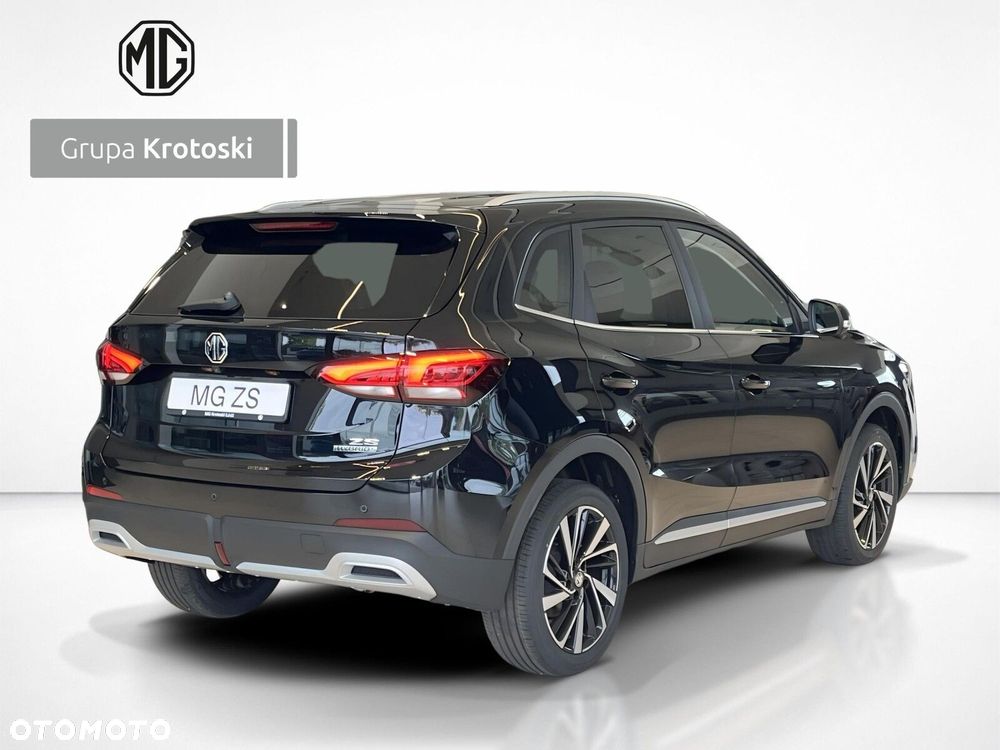 MG ZS Hybrid+ - 6
