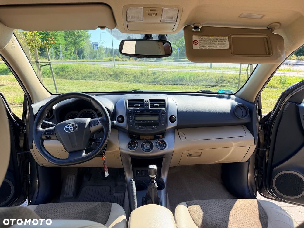 Toyota RAV4 - 3