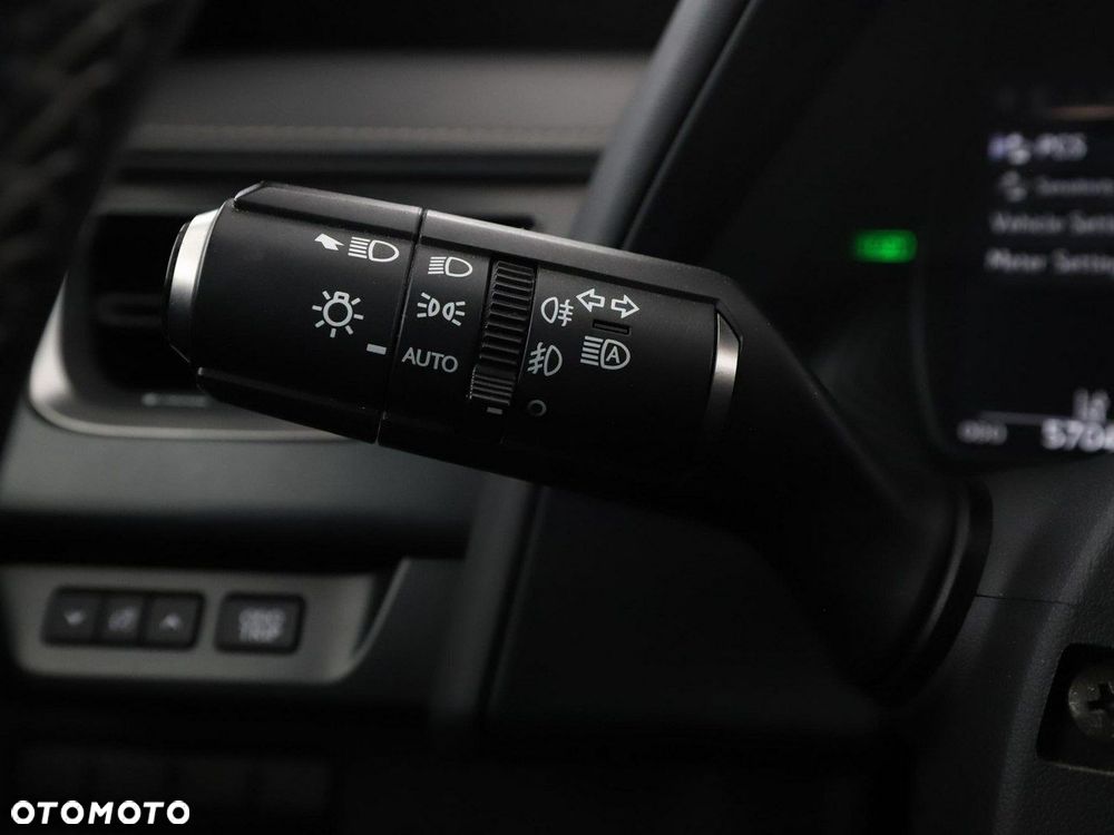 Lexus UX 250h GPF Business 2WD - 31