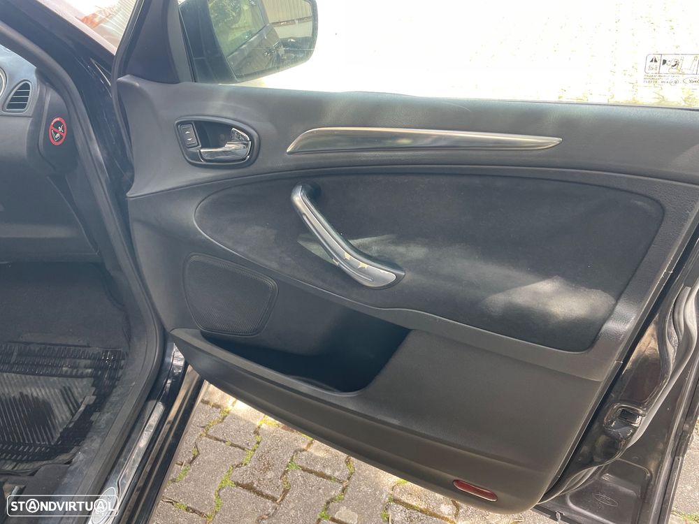 Ford S-Max 1.8 TDCi Titanium 7L - 28