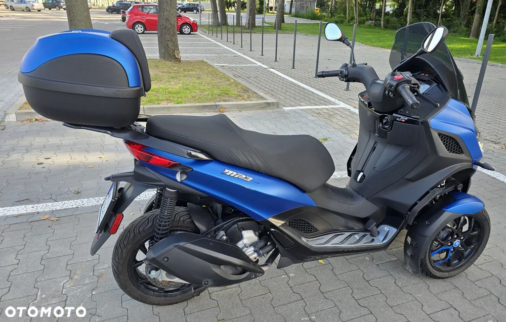 Piaggio MP-3 - 8
