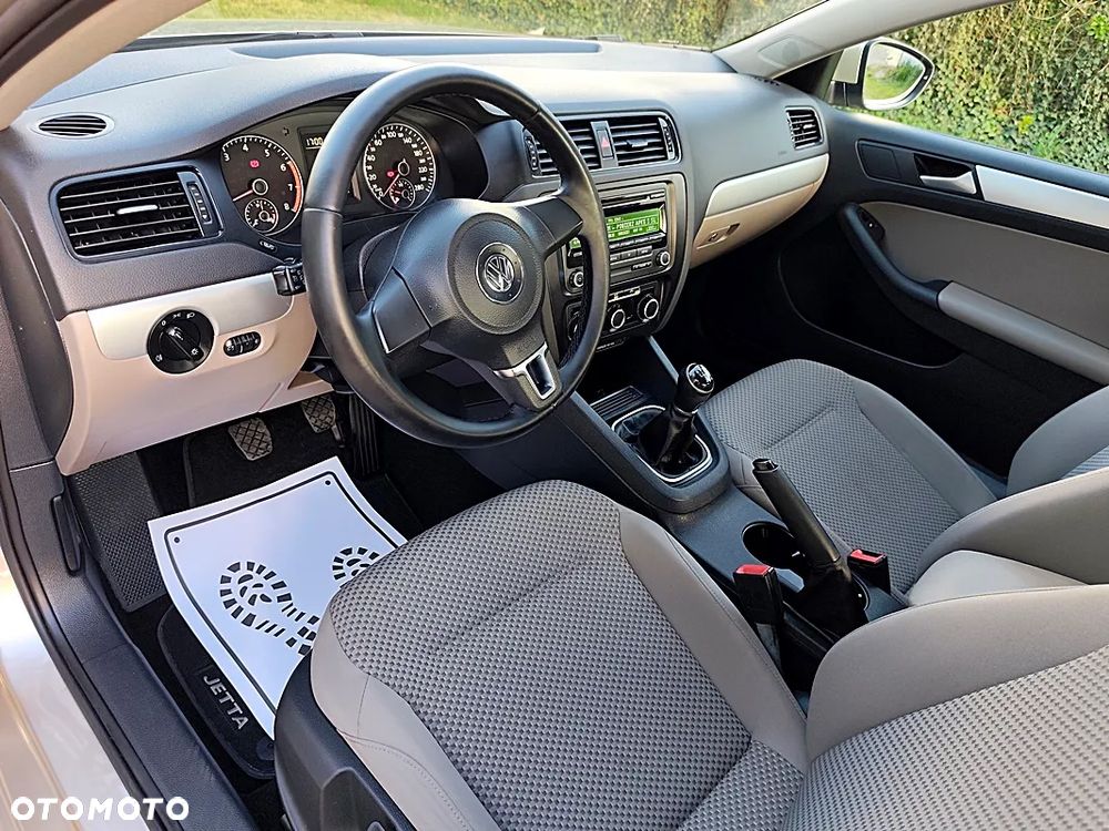 Volkswagen Jetta 1.2 TSI BlueMotion Technology Trendline - 9