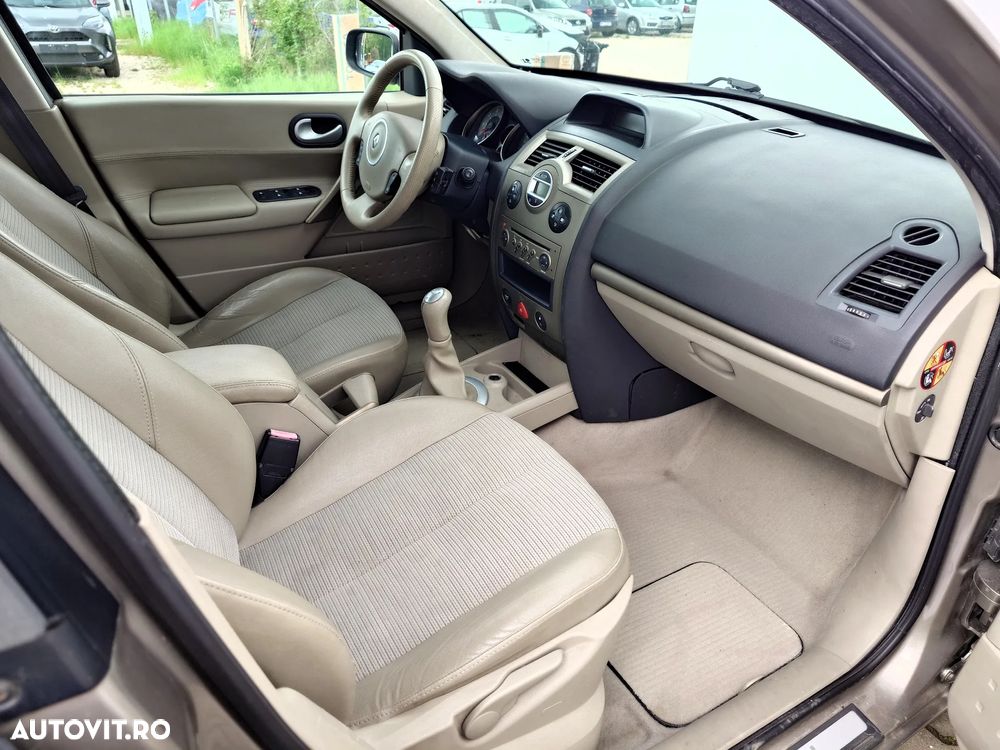 Renault Megane 1.6 Exception - 11